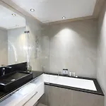 アパートホテル Mgm & Residences - Le Roc Des Tours 4*