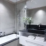 アパートホテル Mgm & Residences - Le Roc Des Tours 4*