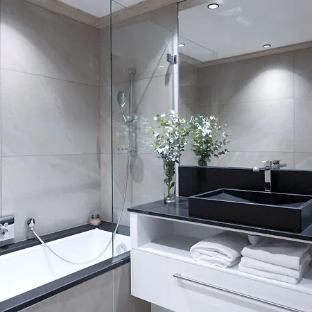 Appart hôtel Le Roc Des Tours 4*