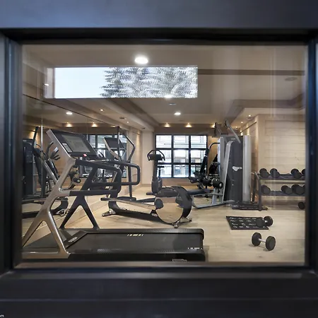 Mgm & Residences - Le Roc Des Tours 4*